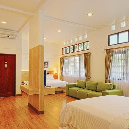 Bumi Bandhawa Hotel Bandung Eksteriør billede